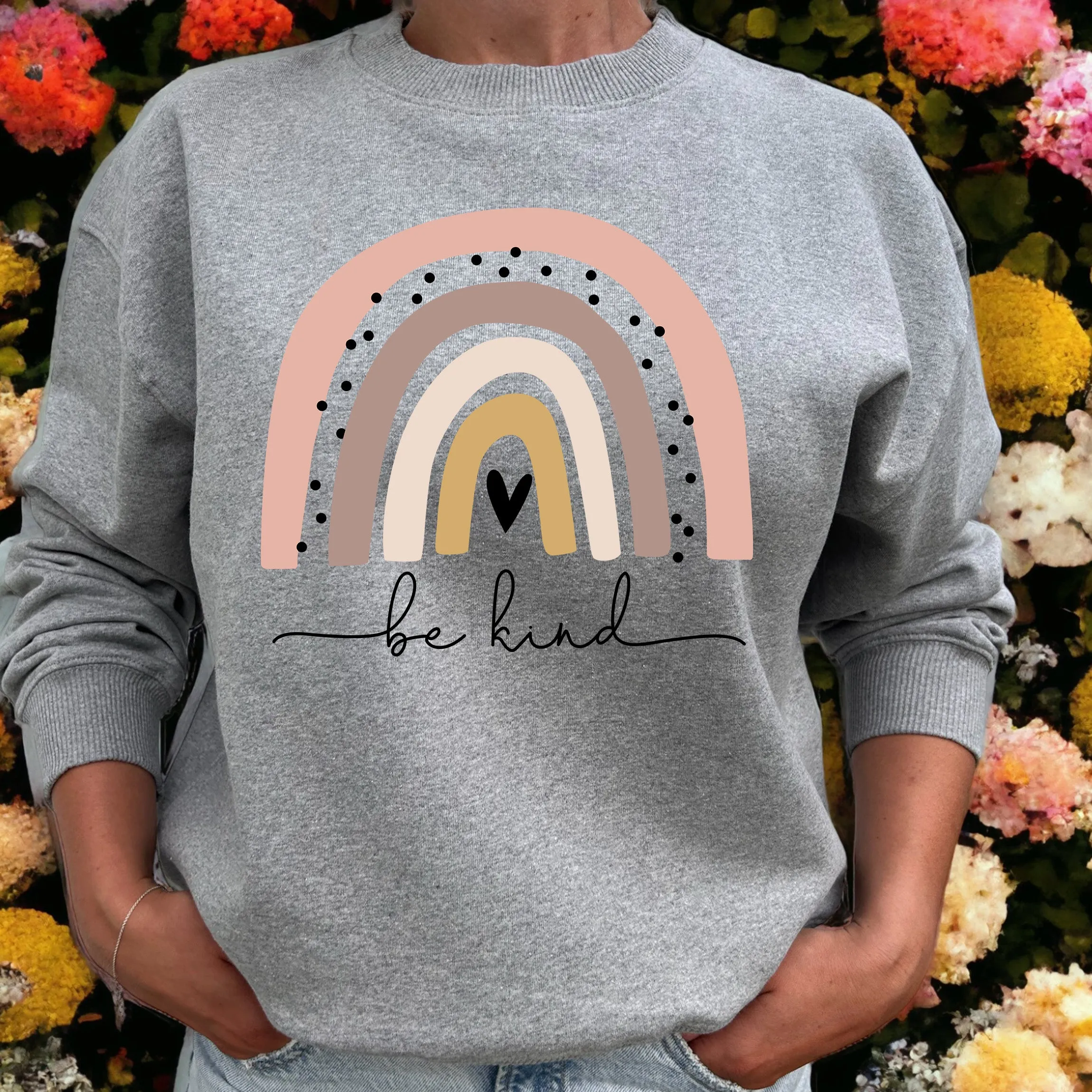 Be Kind Regnbåge Tröja - Grå / S